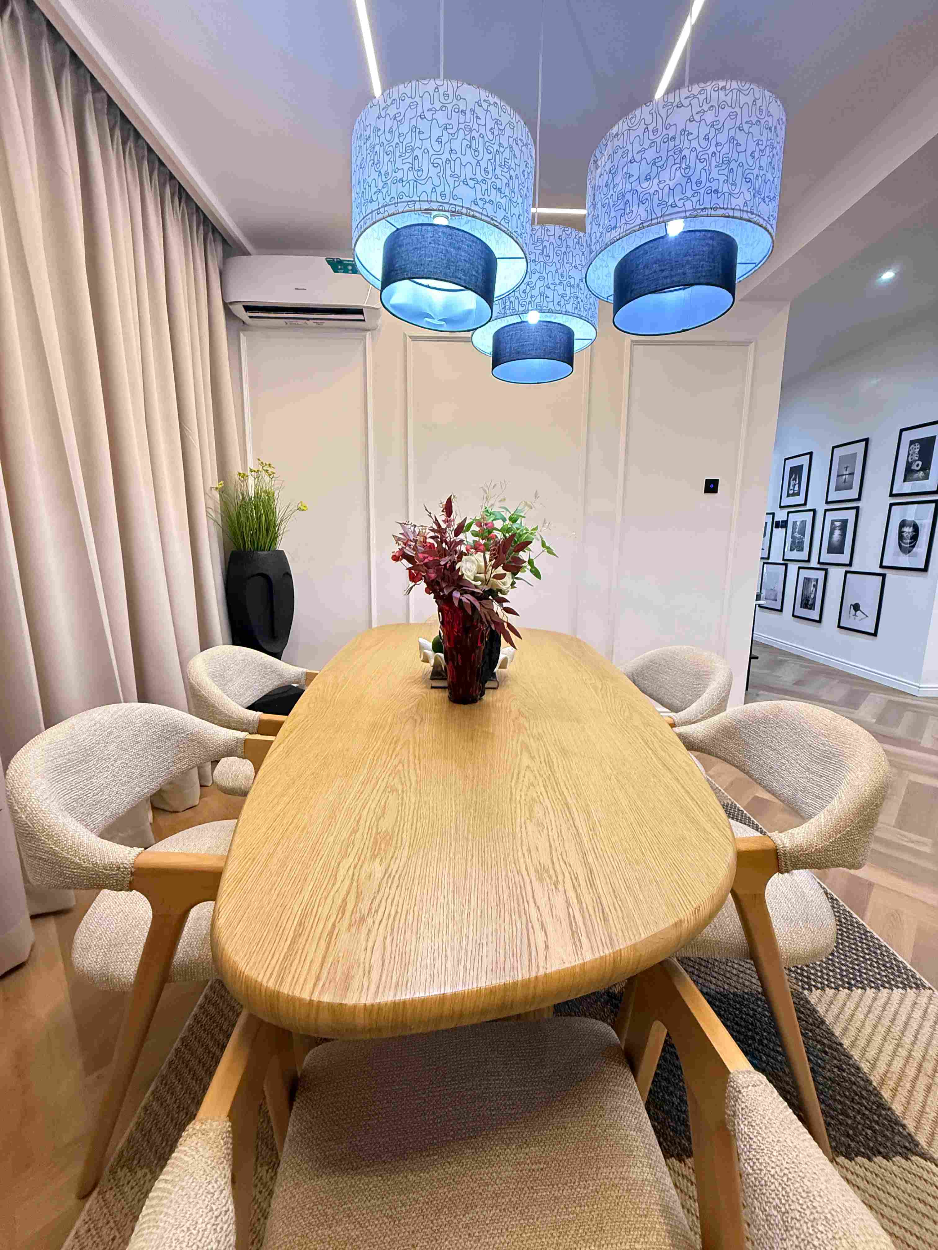 Sandalwood & Amber Candle